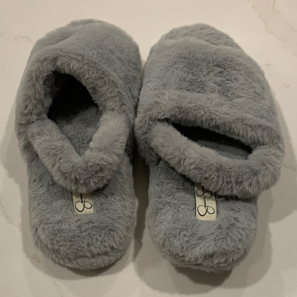 Jessica Simpson Womens Grey Fuzzy Slide Slippers 9-10 XL NEW